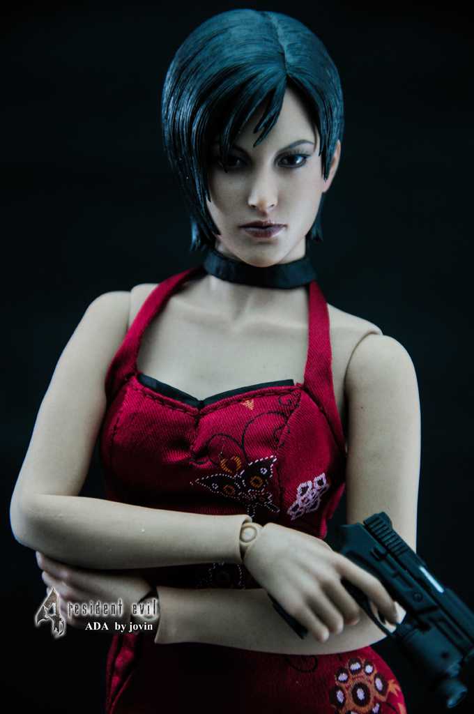 Hot Toys VGM16 Resident Evil 4 Ada Wong 1.0 1/6 Figure Model