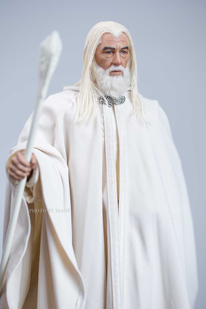 Viper Customs Gandalf the White 1/6 Figure