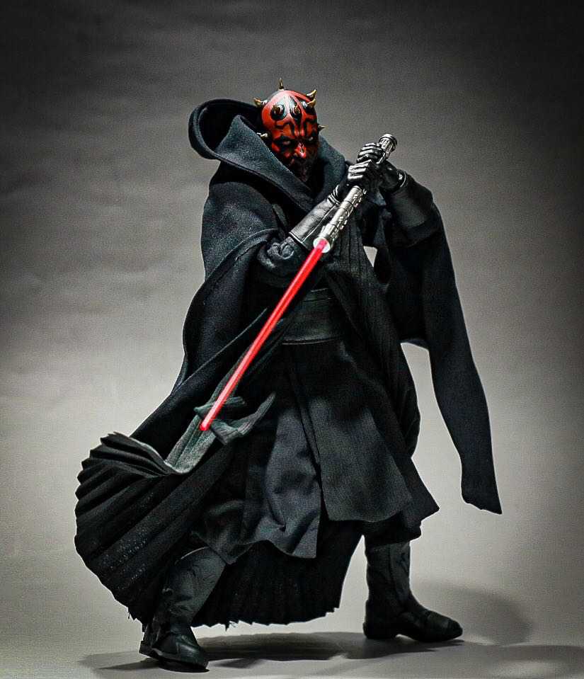Hot Toys DX17 Darth Maul 1/6 Figure | Figround