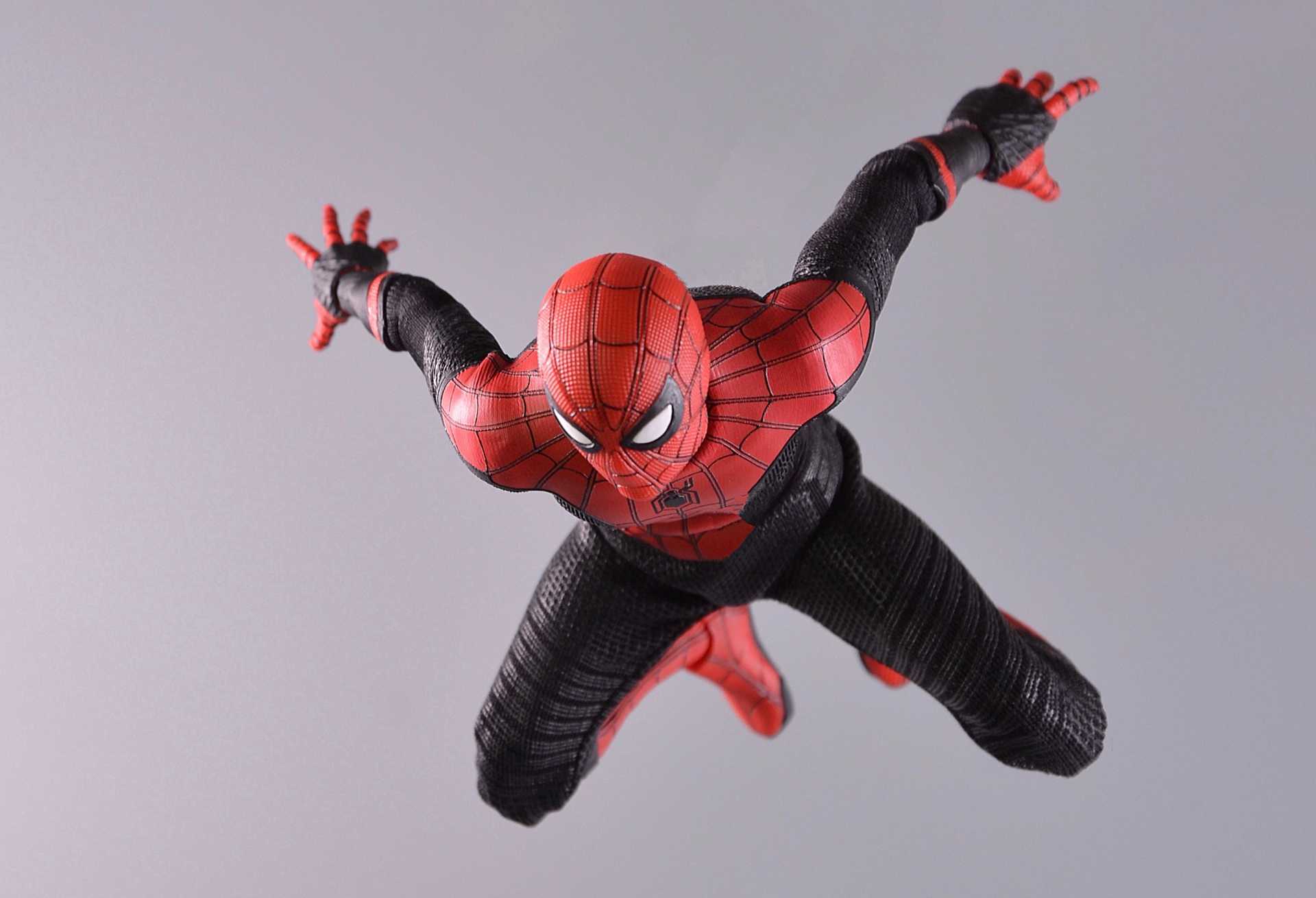 Spider-Man Far From Home 12 Inch Action Figure 1/6 Scale - Spider-Man