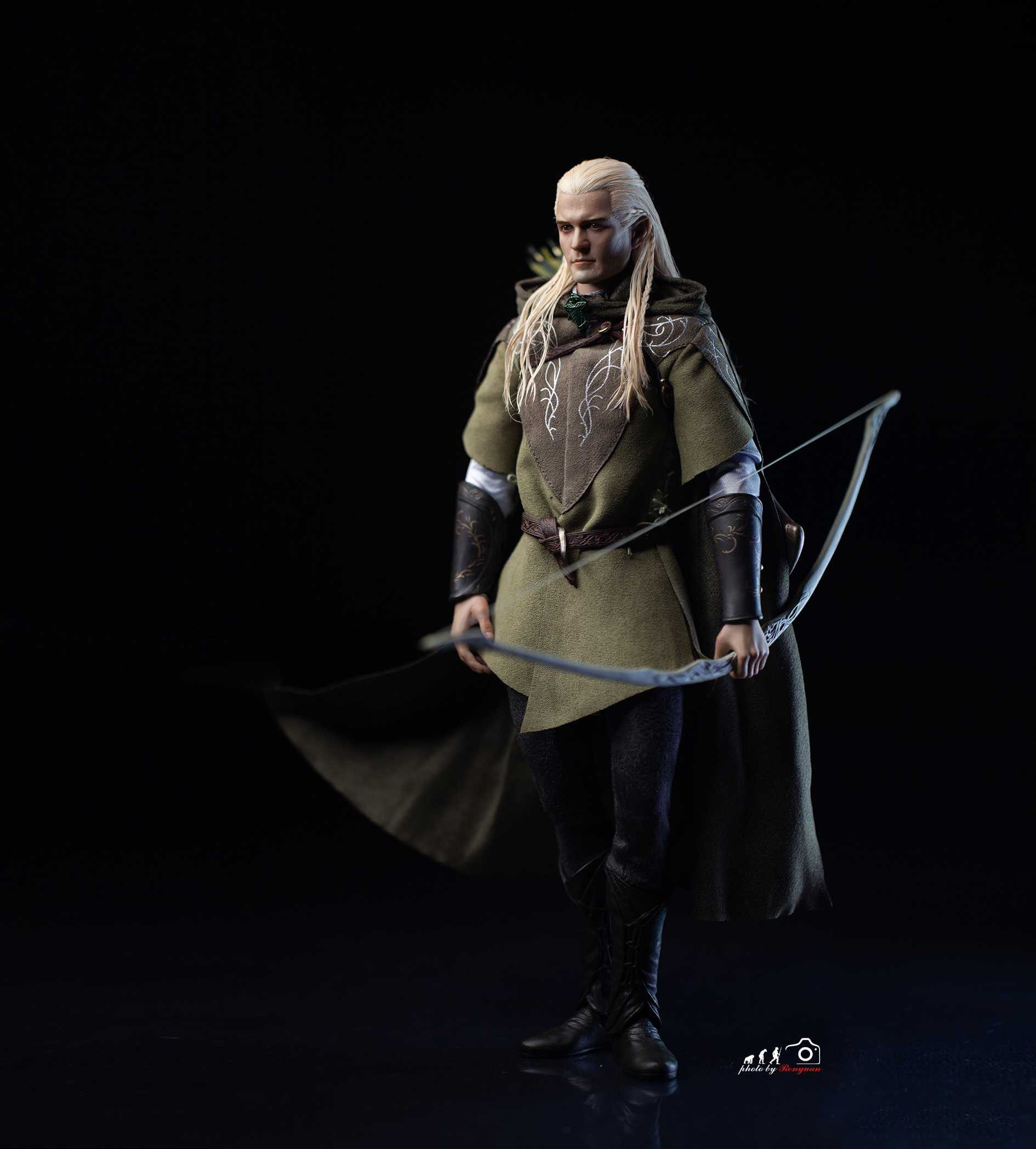 Asmus Toys Lord of the Rings Legolas | Figround